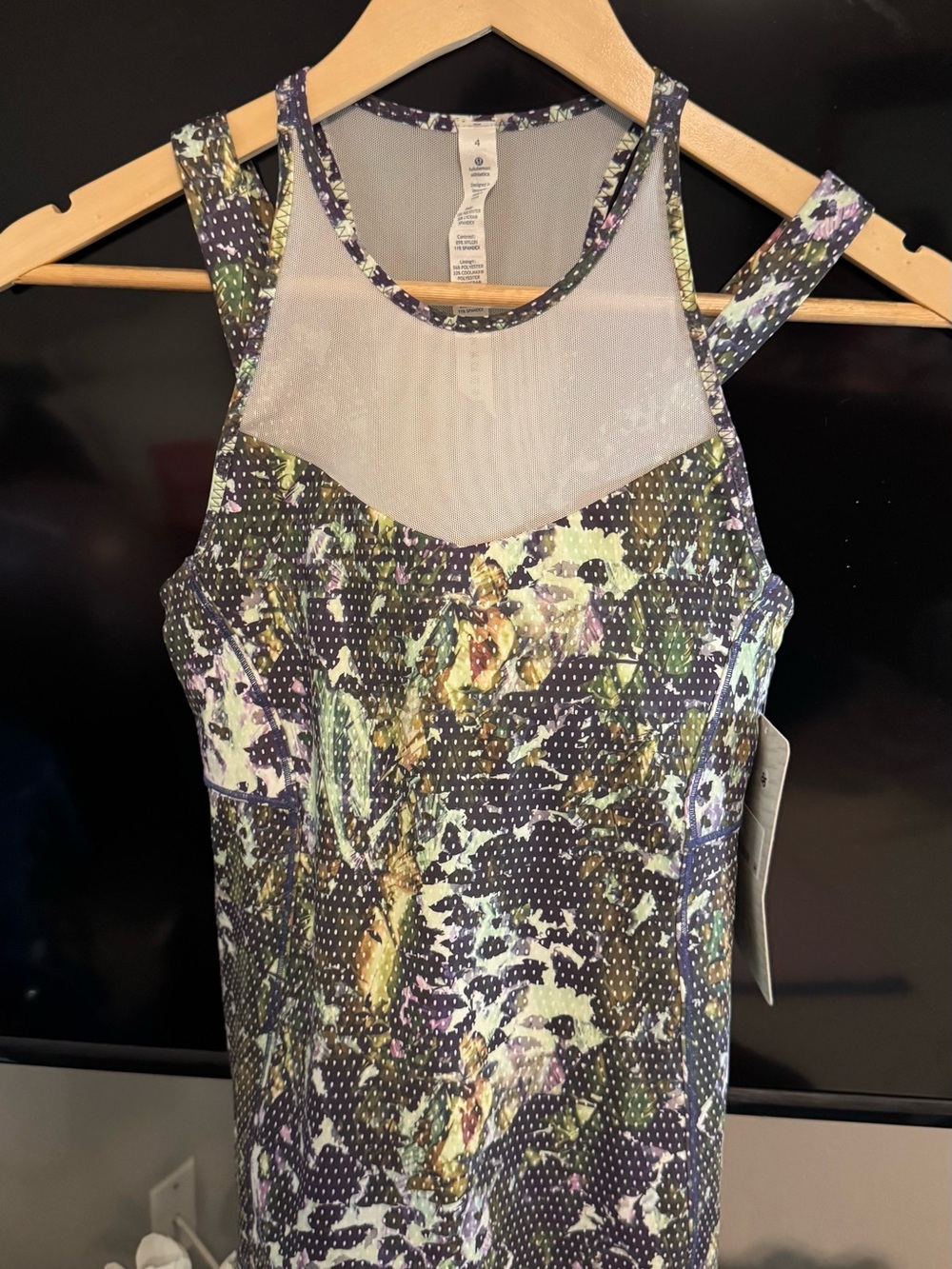 lululemon top